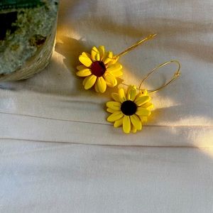 Sunflower 🌻 earrings